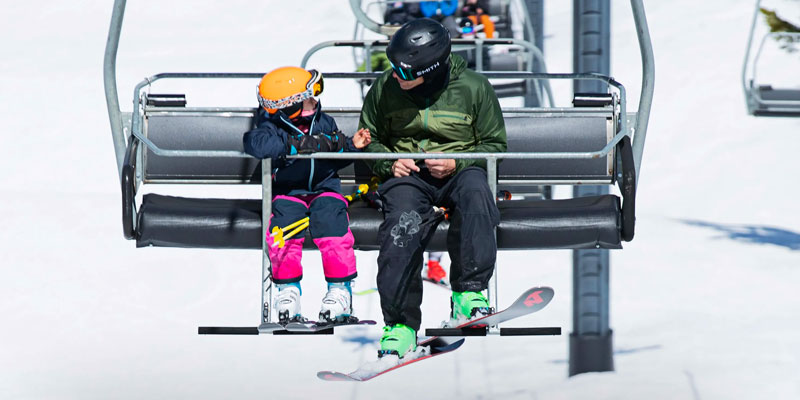 Learn Center Teach Children Skiing